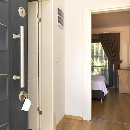 1 Bedroom With Common Garden In The Heart Of Bodrum - La Morada 1
