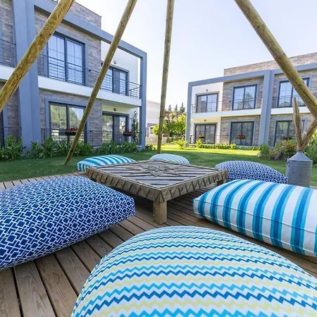 1 Bedroom With Common Garden In The Heart Of Bodrum - La Morada 1 아파트 군도간