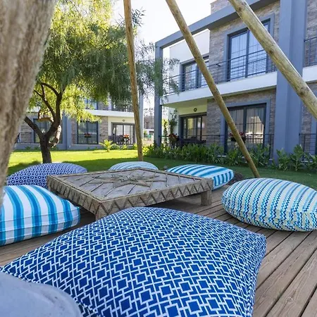 Daire 1 Bedroom With Common Garden In The Heart Of Bodrum - La Morada 1 *