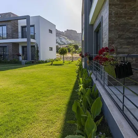 아파트 1 Bedroom With Common Garden In The Heart Of Bodrum - La Morada 1