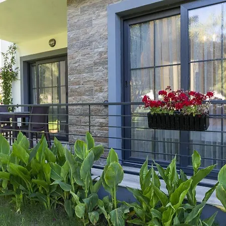 아파트 1 Bedroom With Common Garden In The Heart Of Bodrum - La Morada 1